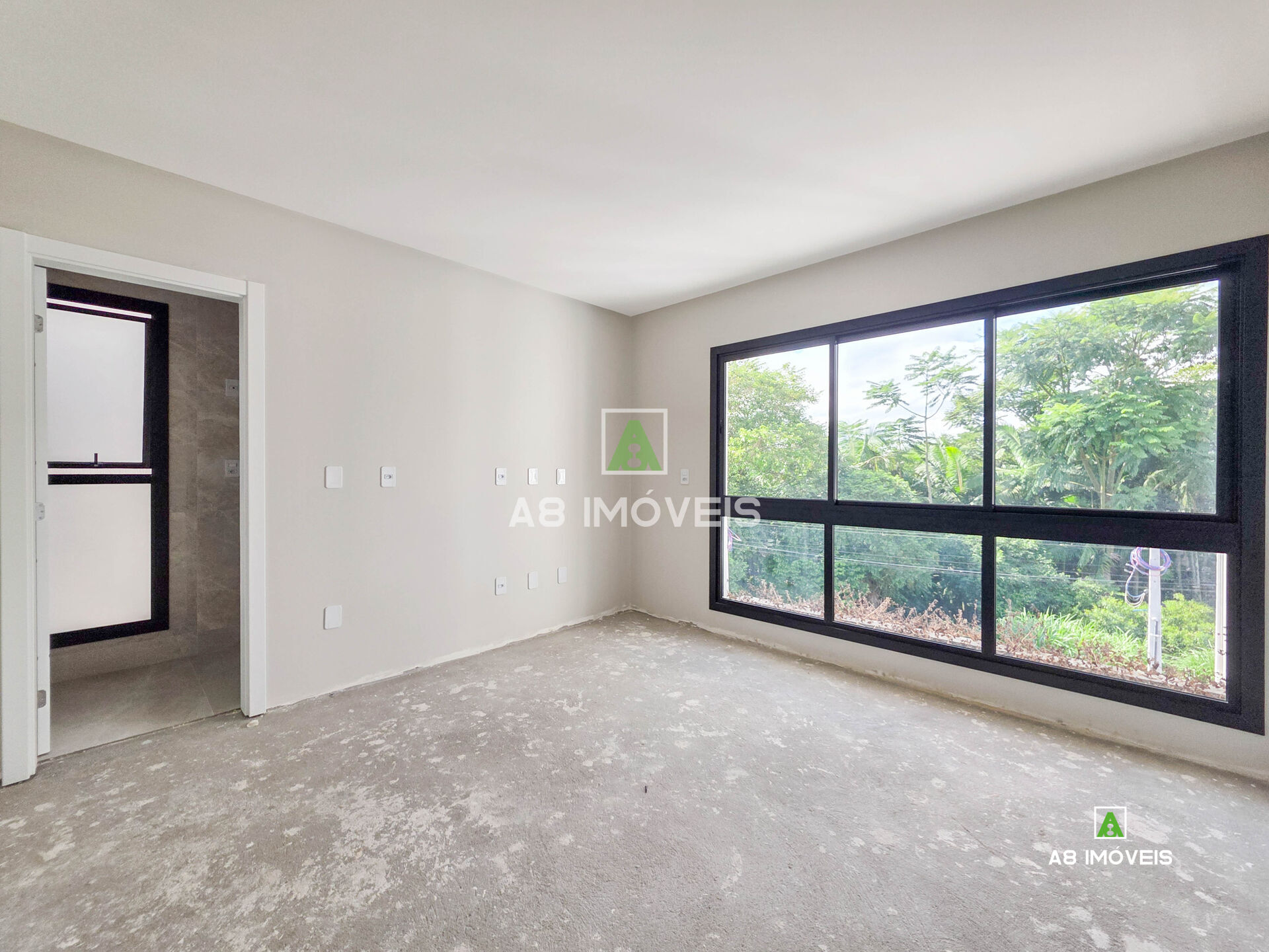 TRIPLEX ALTO PADRÃO COM 3 SUÍTES PISCINA 2 VAGAS COBERTAS — foto 6