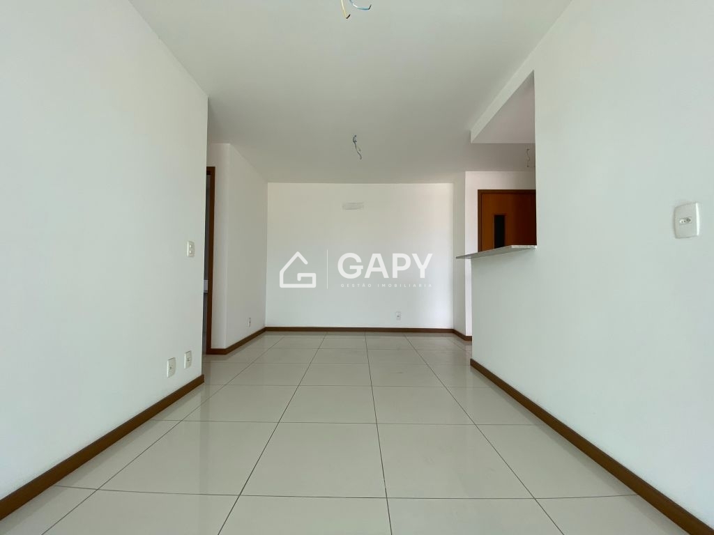 Apartamento à venda com 2 quartos, 62m² - Foto 3