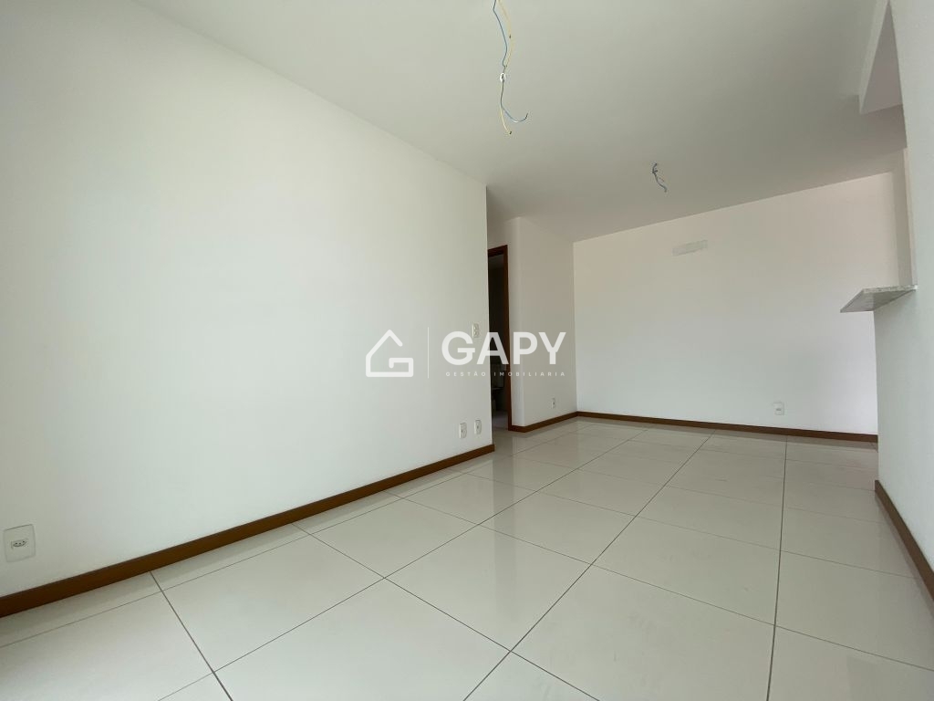 Apartamento à venda com 2 quartos, 62m² - Foto 4