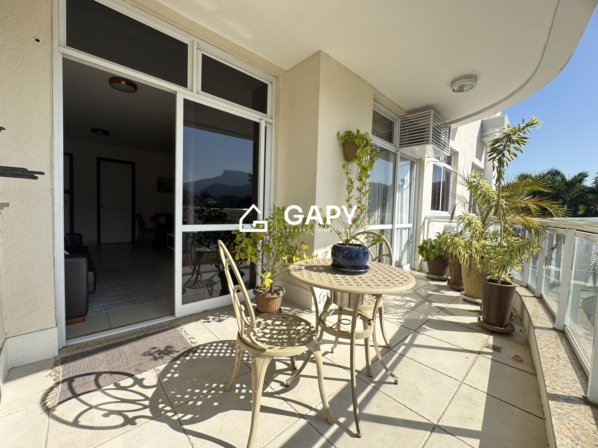 Apartamento à venda com 3 quartos, 115m² - Foto 5