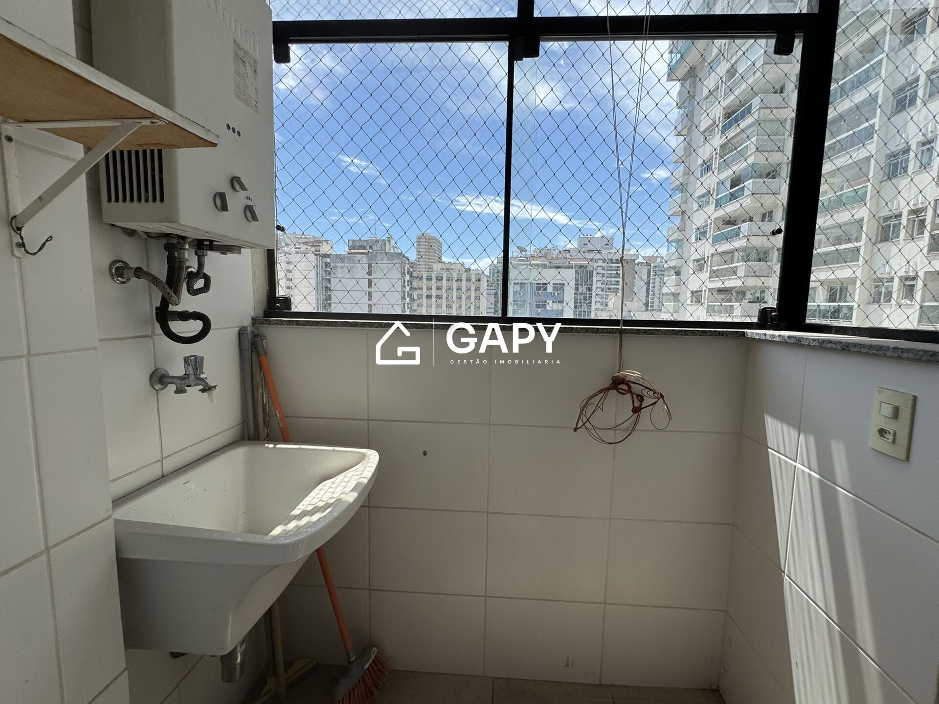 Apartamento à venda com 2 quartos, 78m² - Foto 22