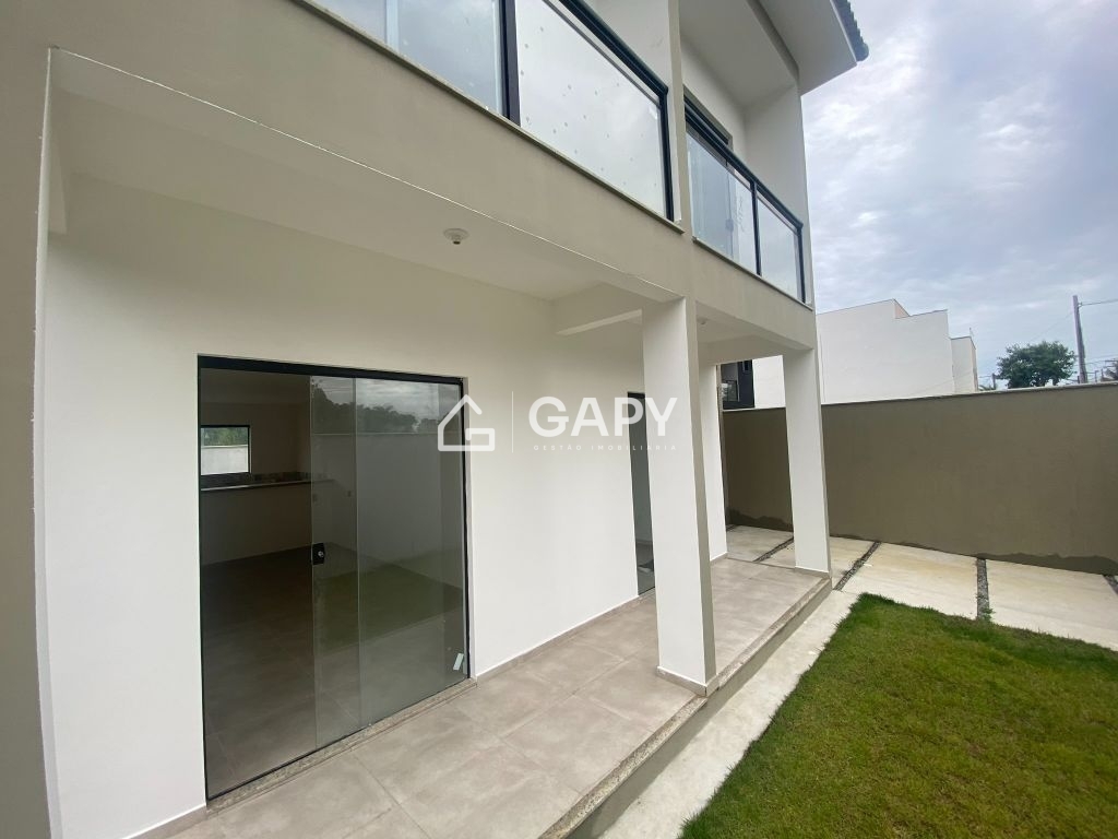 Casa à venda com 2 quartos, 82m² - Foto 2