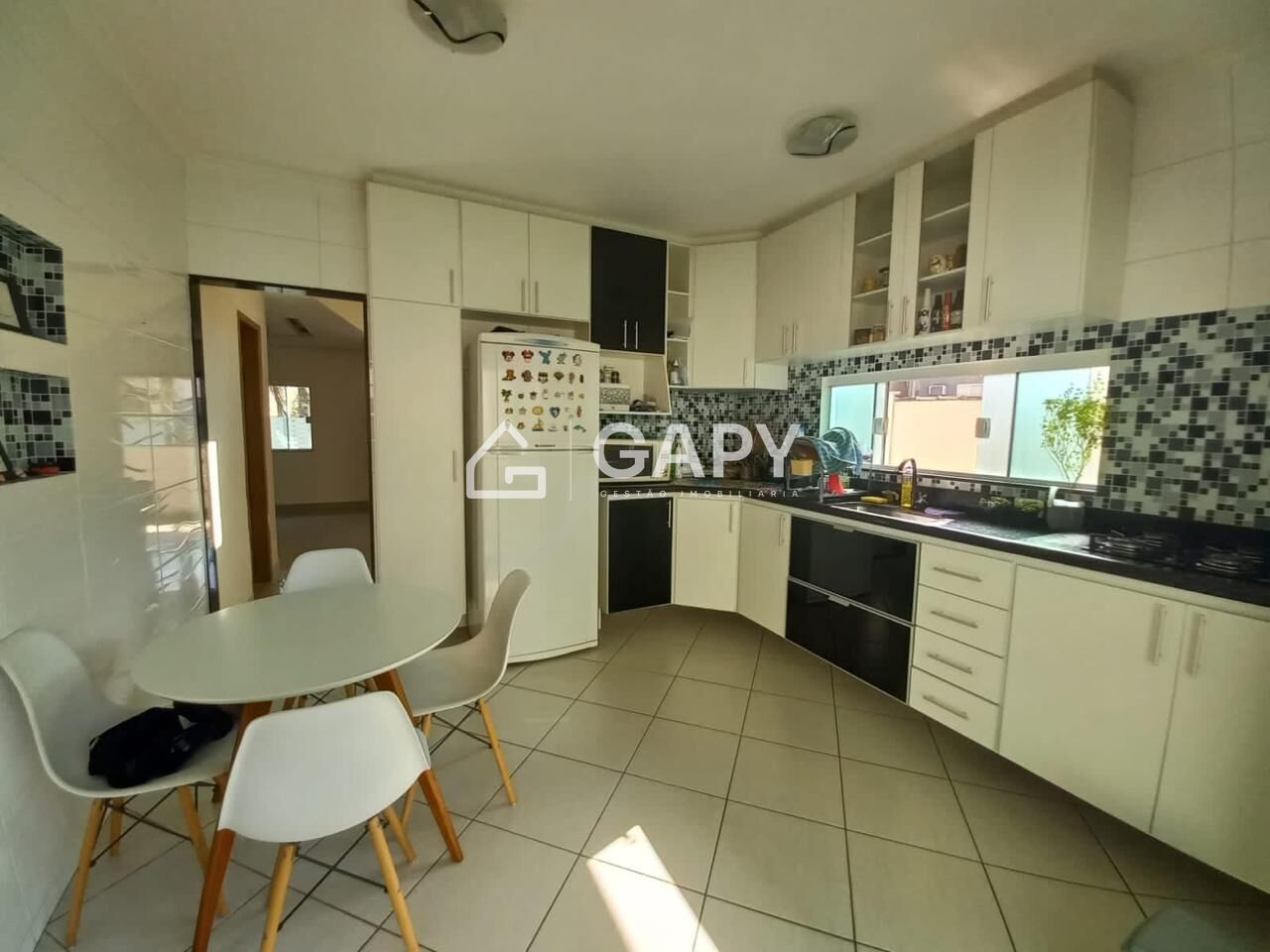 Casa, 3 quartos, 220 m² - Foto 32