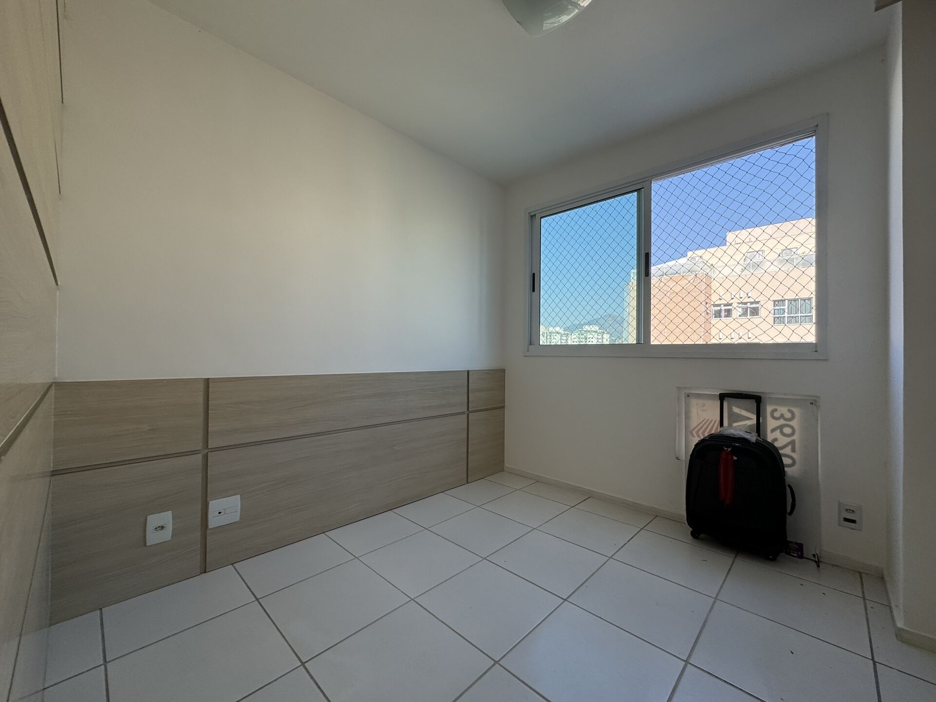 Apartamento à venda com 2 quartos, 60m² - Foto 9