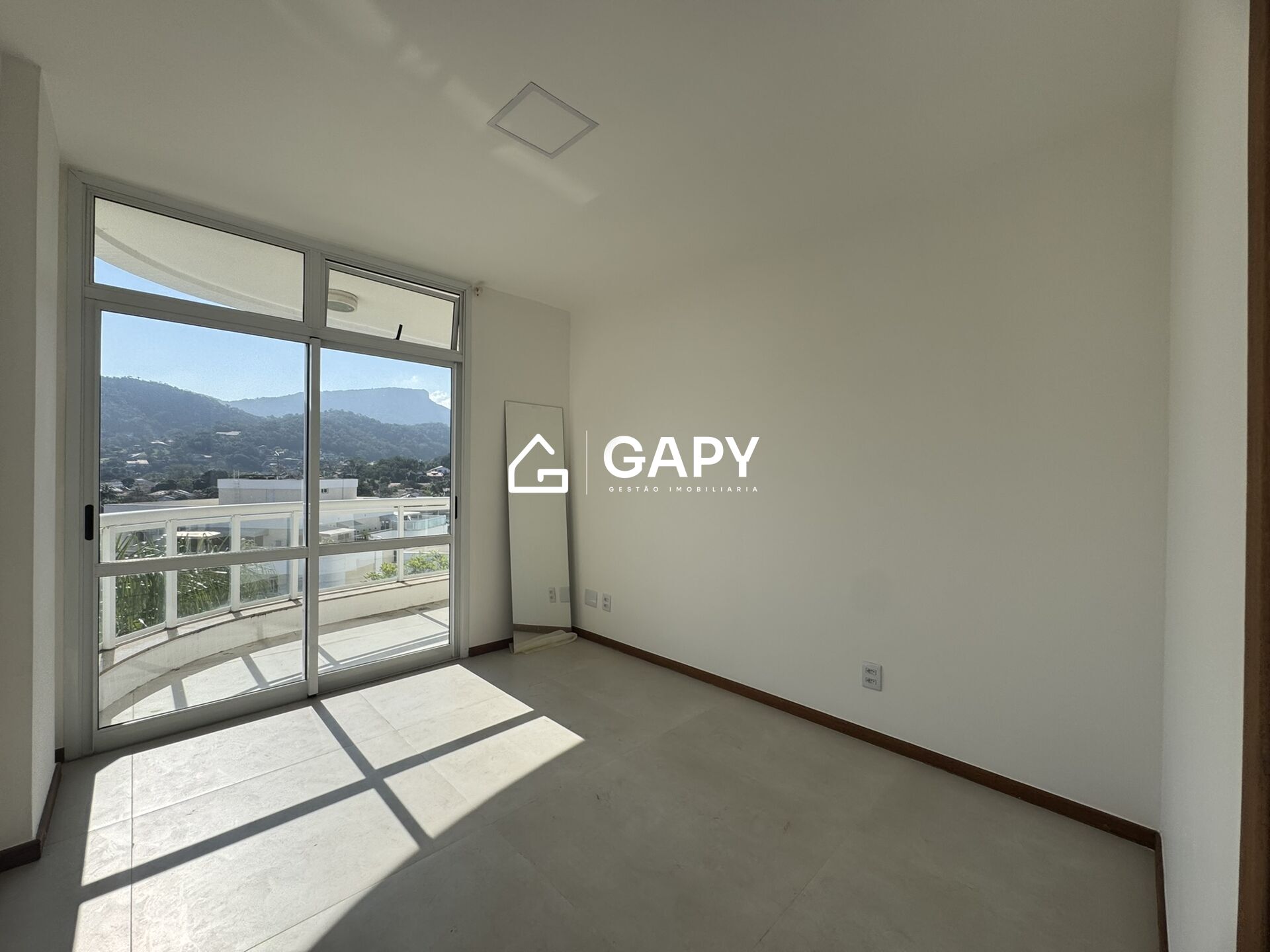 Apartamento à venda com 3 quartos, 115m² - Foto 10