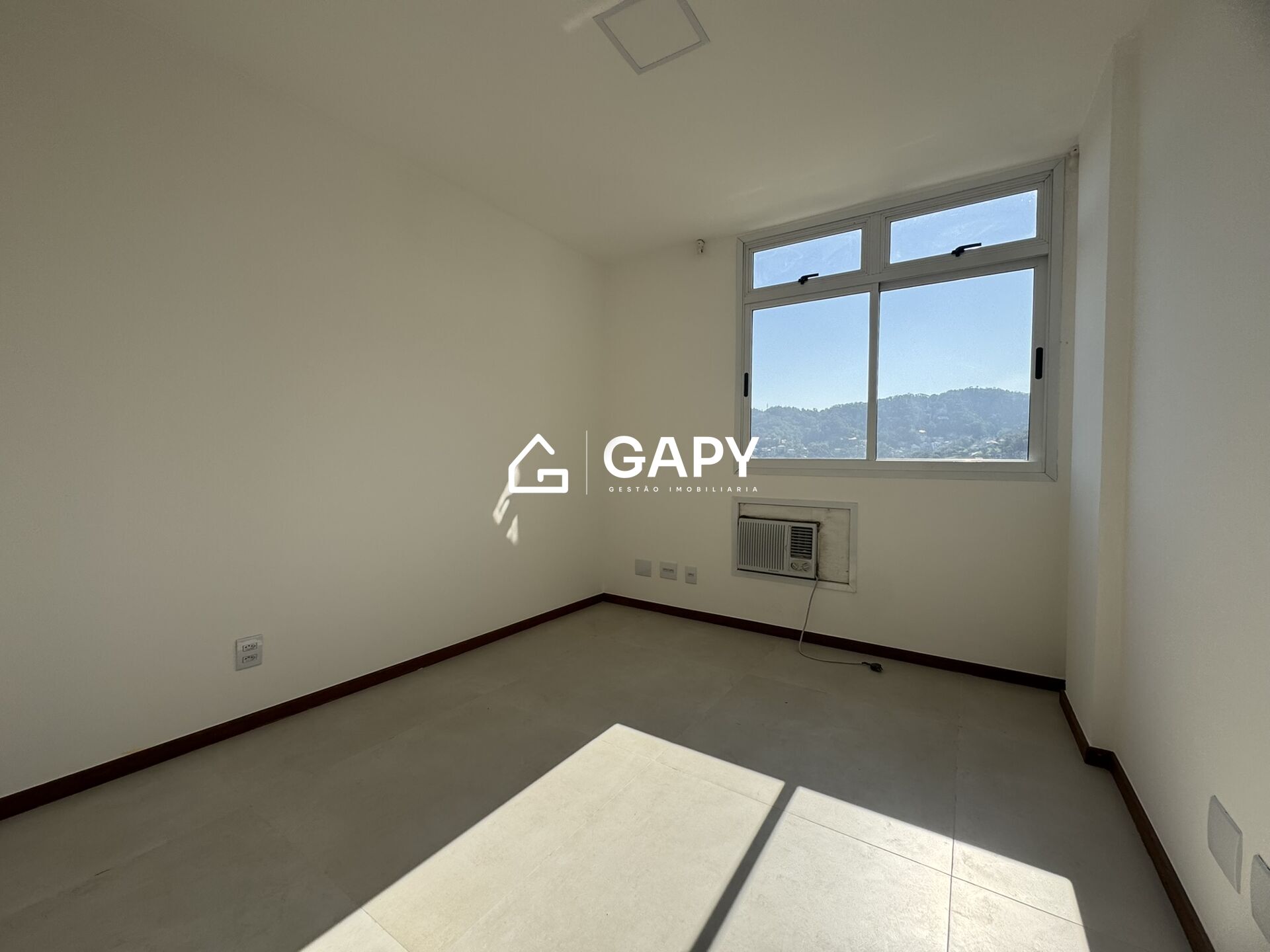Apartamento à venda com 3 quartos, 115m² - Foto 12
