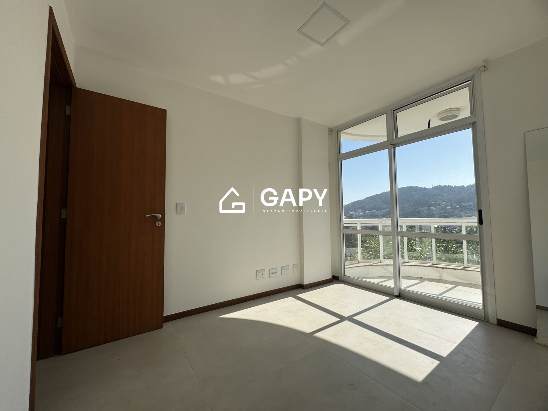 Apartamento à venda com 3 quartos, 115m² - Foto 11