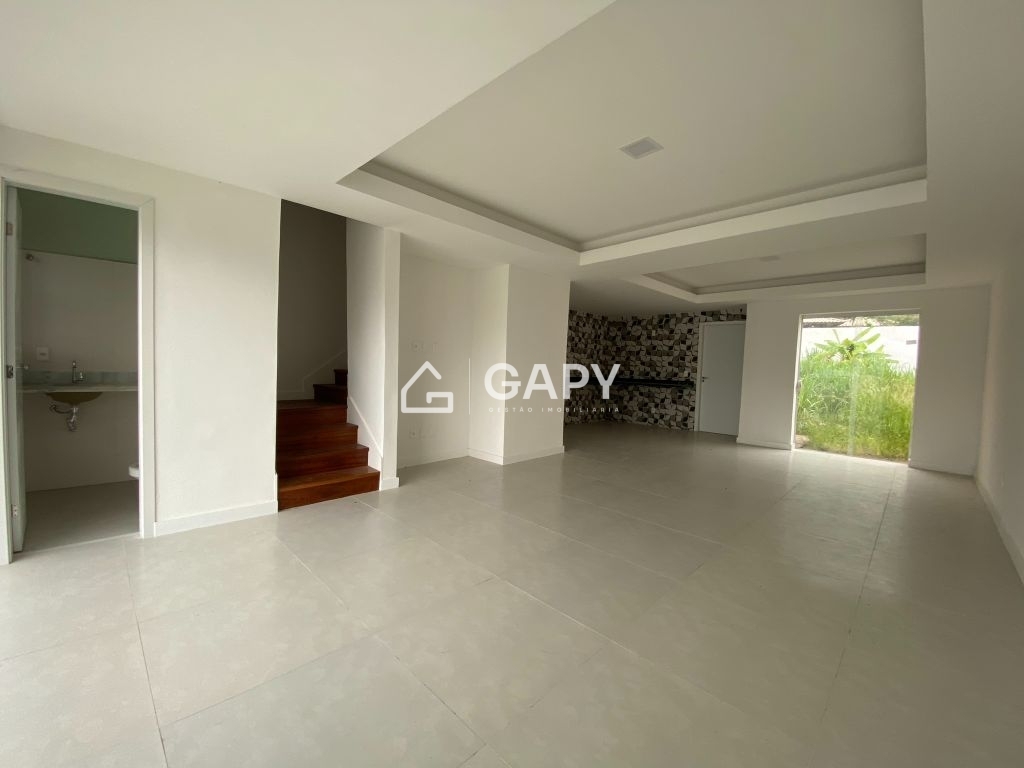 Casa à venda com 3 quartos, 113m² - Foto 4