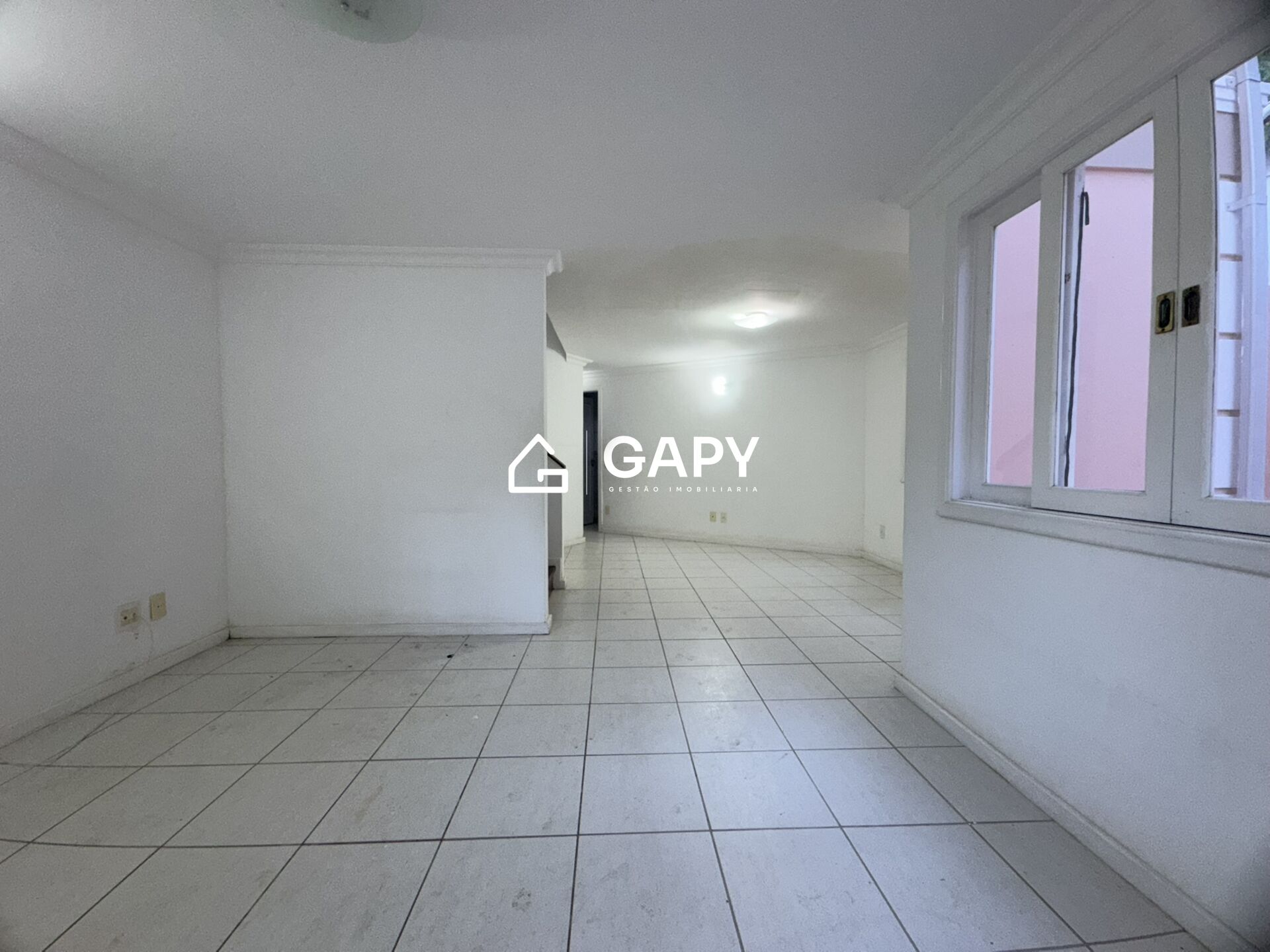 Casa à venda com 3 quartos, 150m² - Foto 7