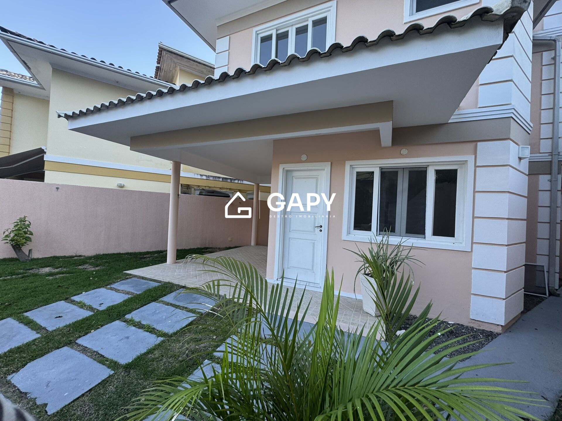 Casa à venda com 3 quartos, 150m² - Foto 3