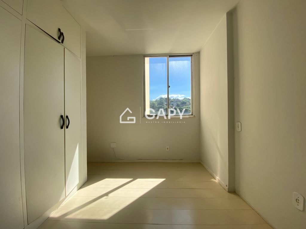 Apartamento à venda com 2 quartos, 60m² - Foto 7