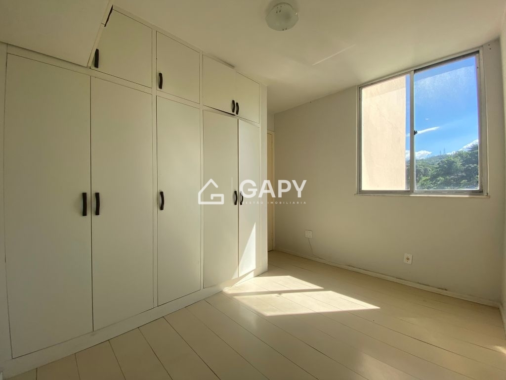 Apartamento à venda com 2 quartos, 60m² - Foto 8