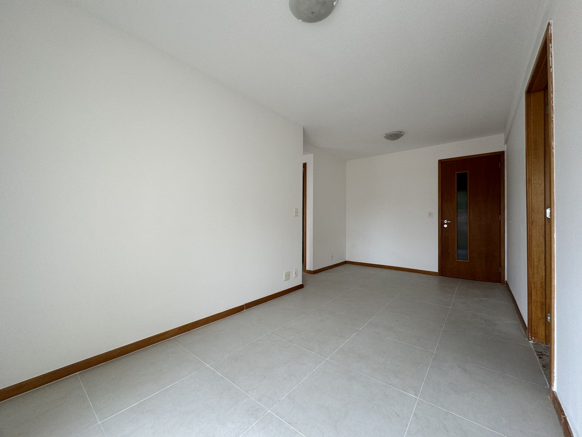 Apartamento à venda com 2 quartos, 57m² - Foto 4