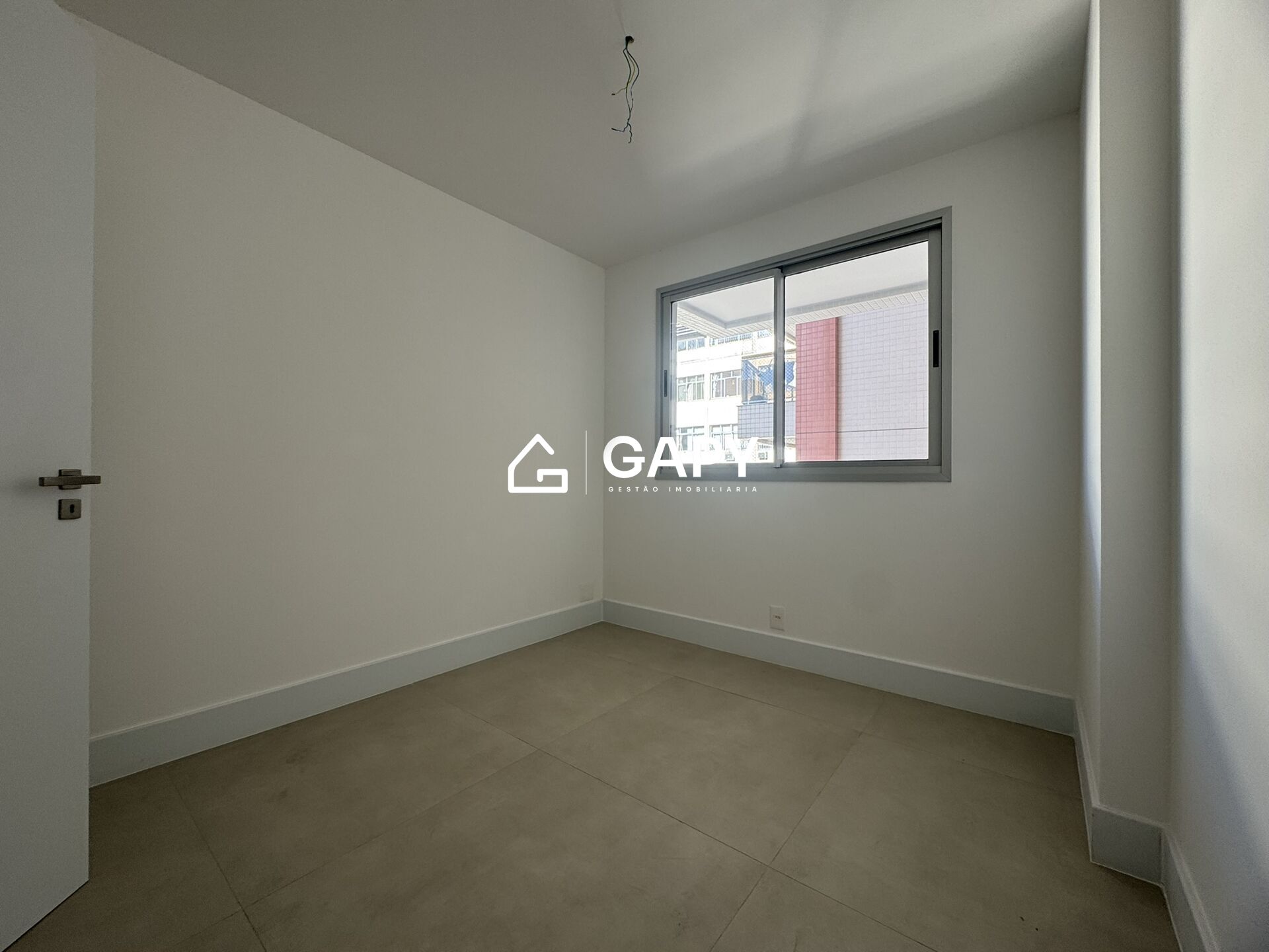 Apartamento à venda com 2 quartos, 73m² - Foto 10