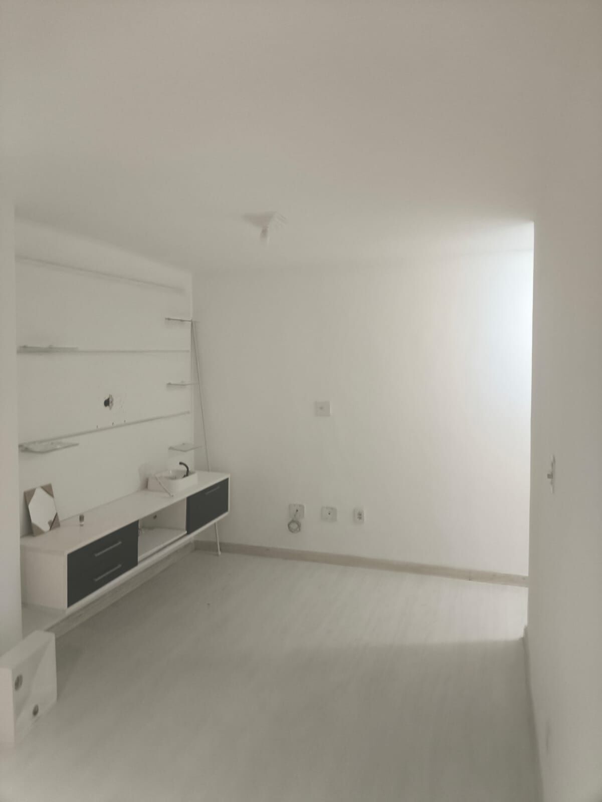Apartamento à venda com 2 quartos, 60m² - Foto 1