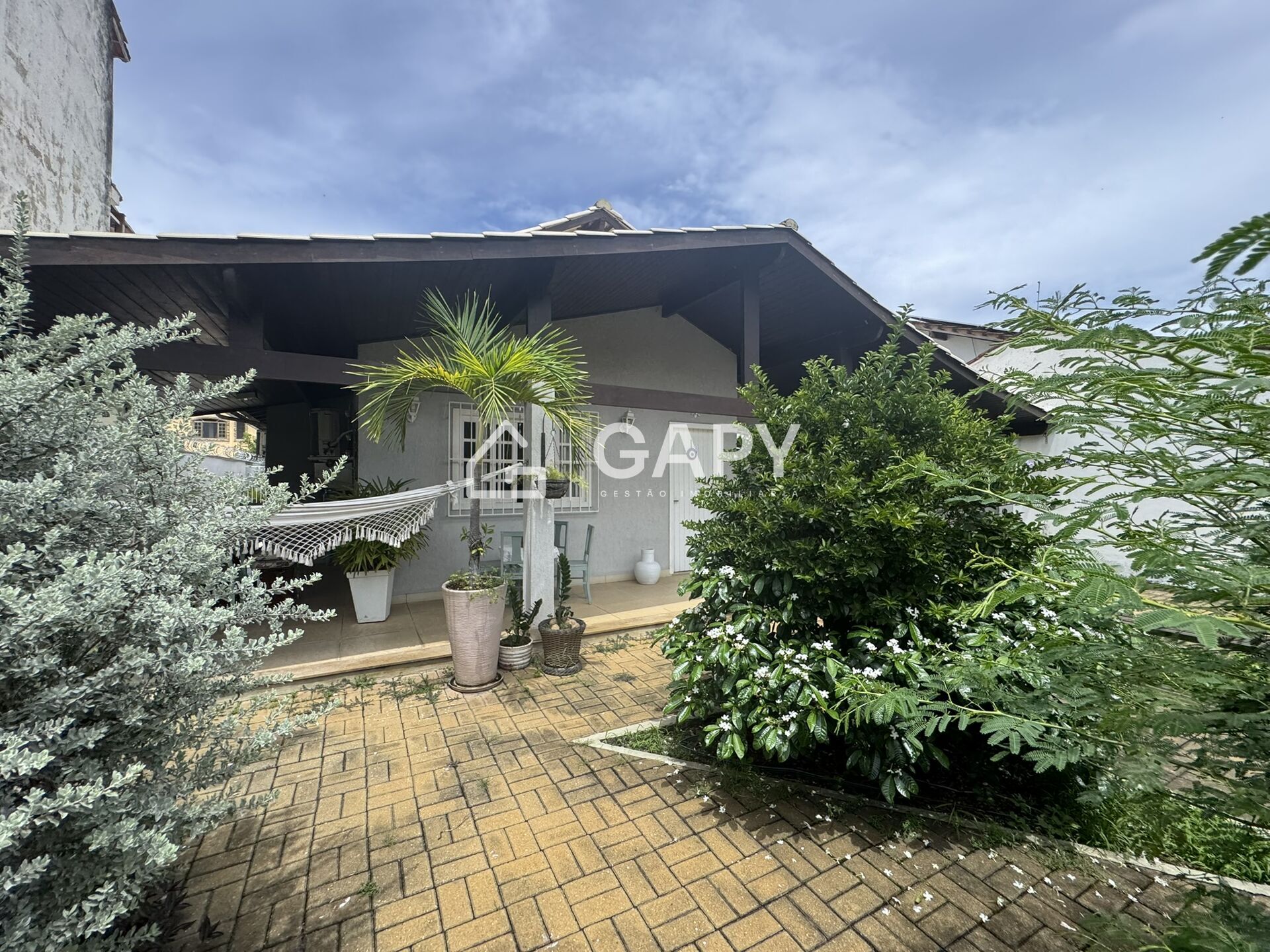 Casa, 3 quartos, 122 m² - Foto 1