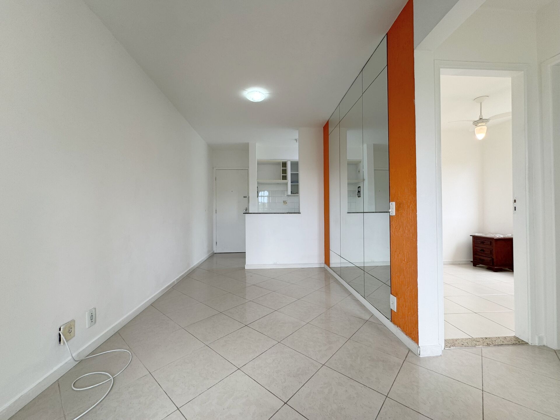 Apartamento à venda com 2 quartos, 50m² - Foto 2