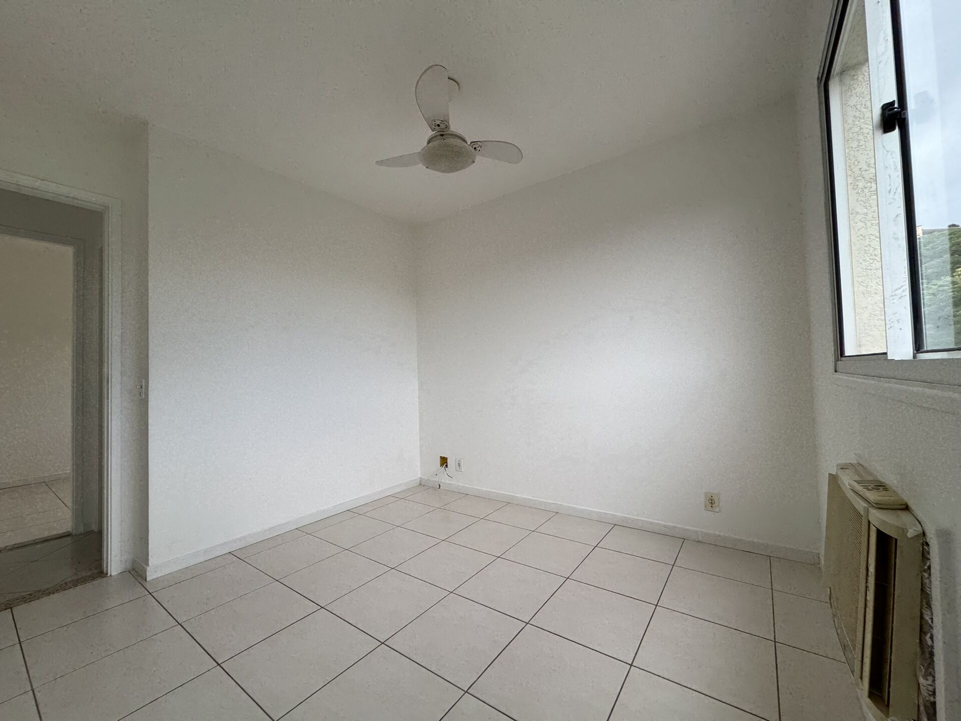 Apartamento à venda com 2 quartos, 50m² - Foto 11