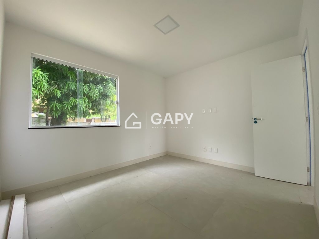 Casa à venda com 3 quartos, 122m² - Foto 14