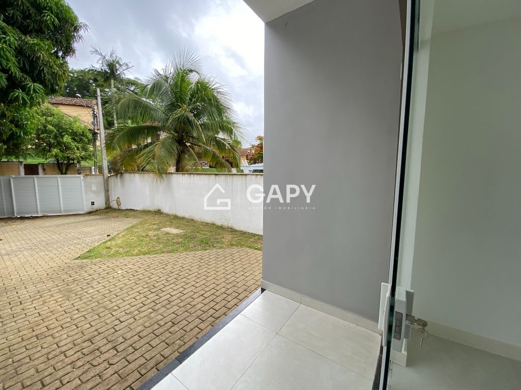 Casa à venda com 3 quartos, 122m² - Foto 4