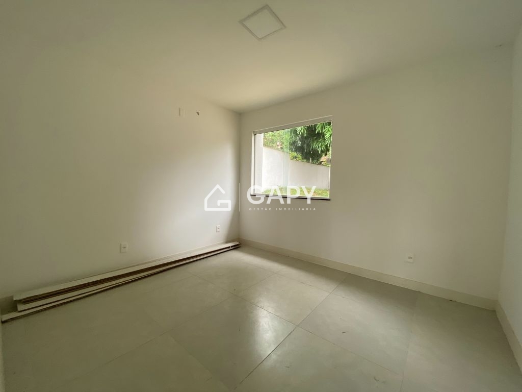 Casa à venda com 3 quartos, 122m² - Foto 13