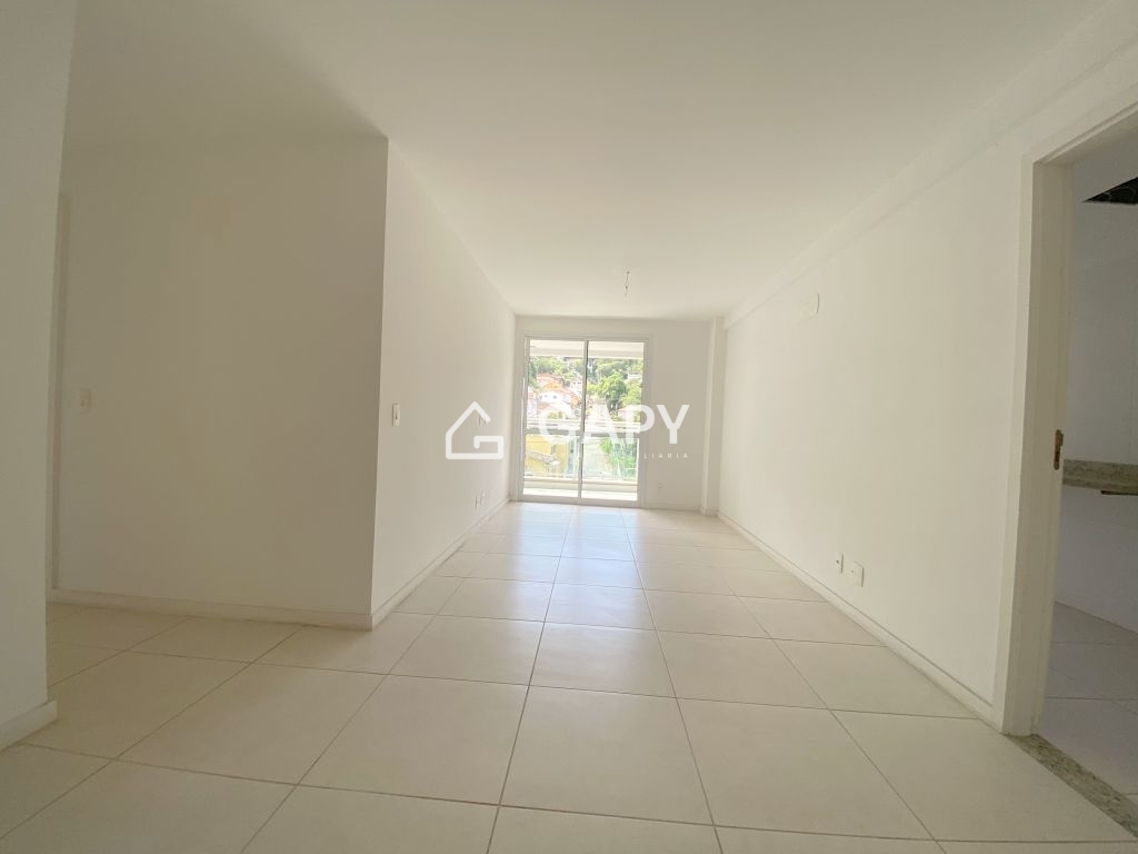 Apartamento à venda com 2 quartos, 72m² - Foto 3