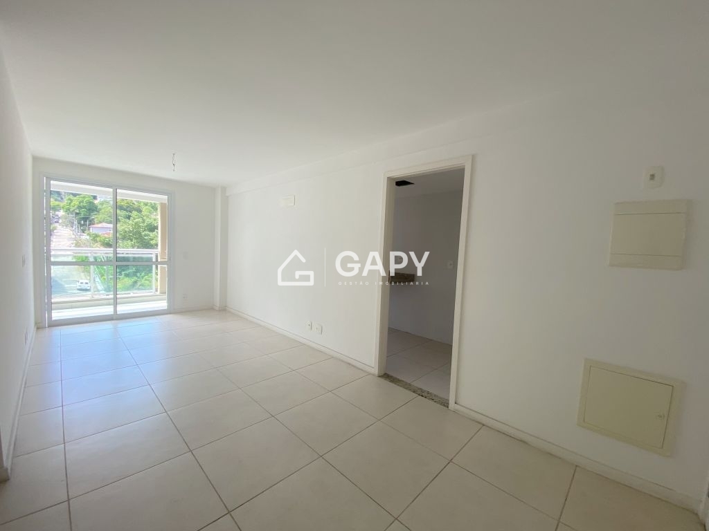 Apartamento à venda com 2 quartos, 72m² - Foto 4