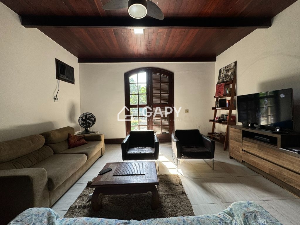 Casa à venda com 3 quartos, 240m² - Foto 15