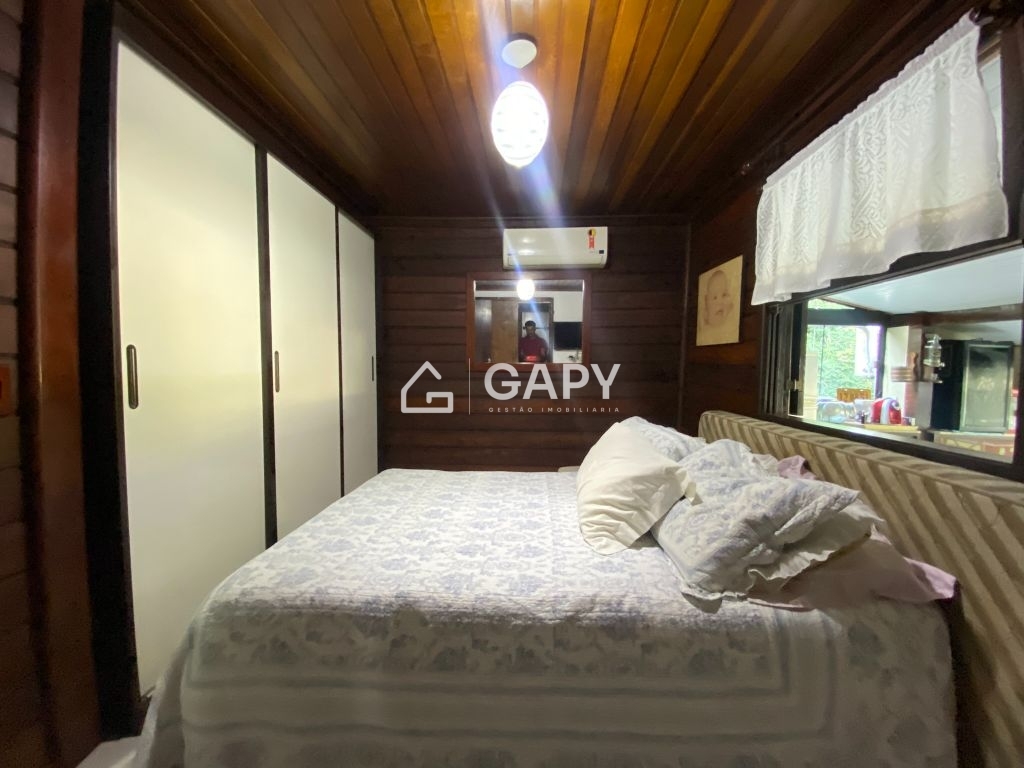 Casa de Condomínio à venda com 3 quartos, 250m² - Foto 22