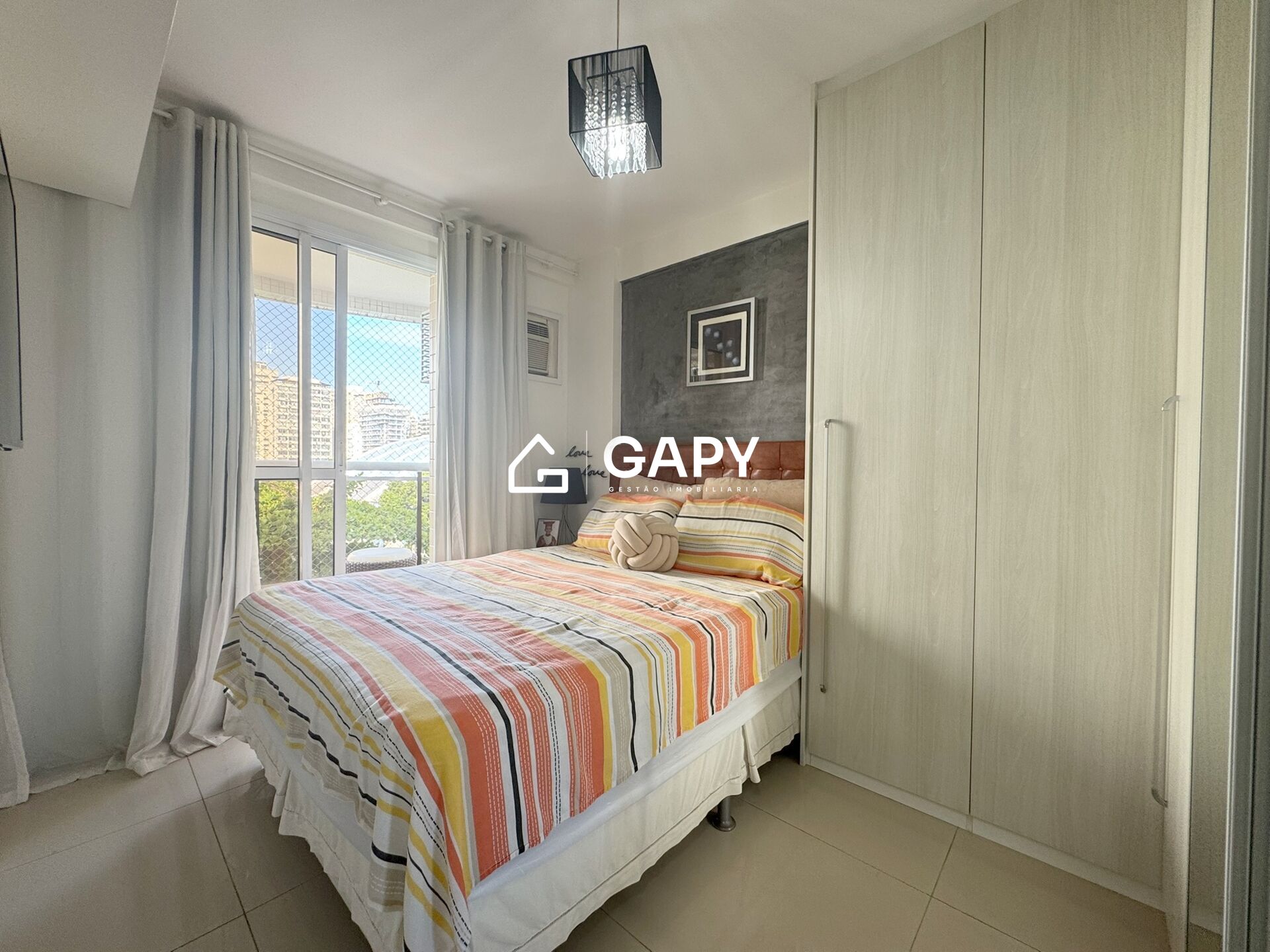 Apartamento à venda com 2 quartos, 80m² - Foto 13