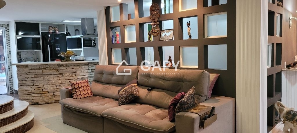 Casa à venda com 5 quartos, 180m² - Foto 9