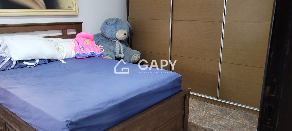 Casa à venda com 5 quartos, 180m² - Foto 17