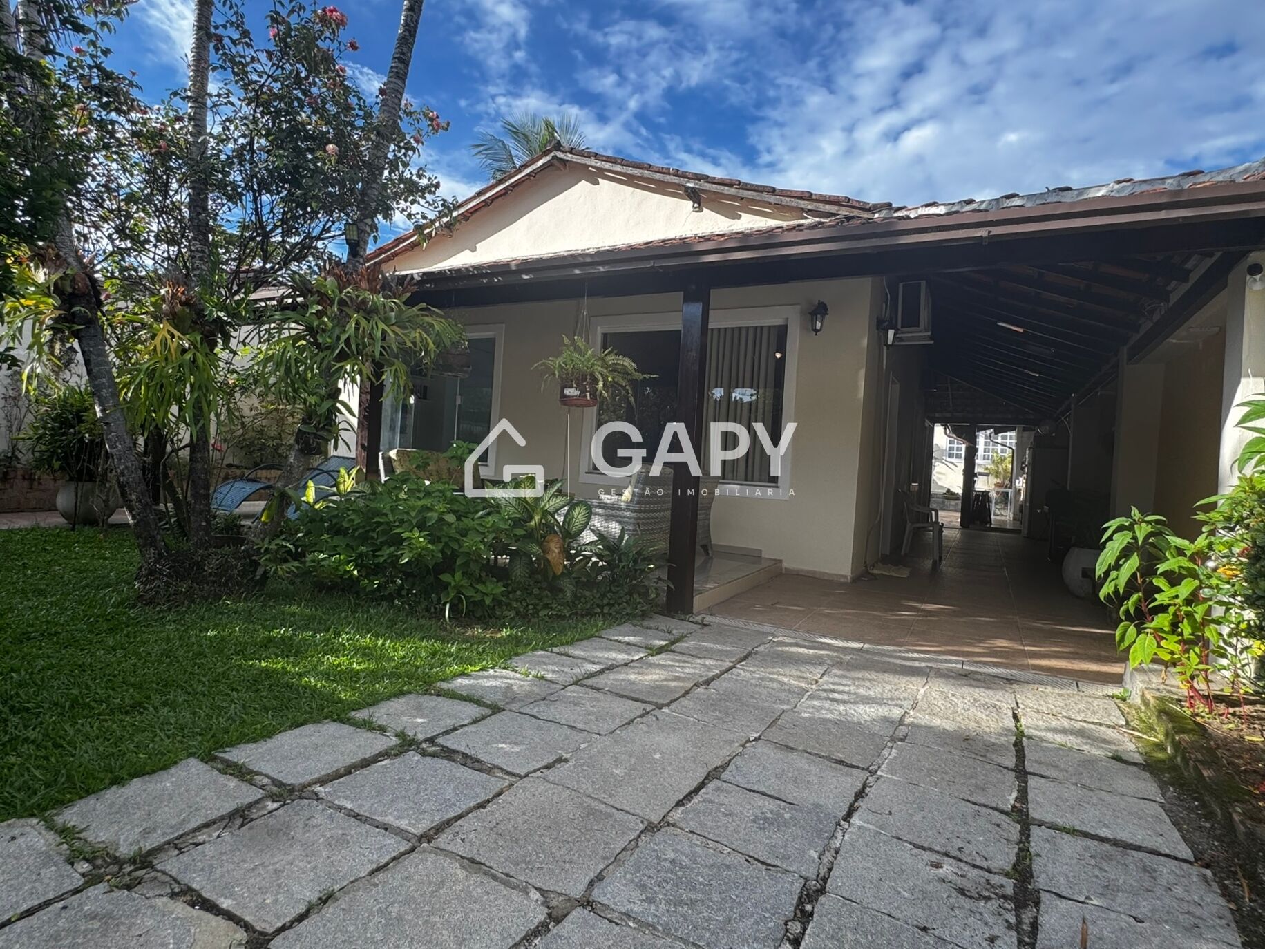 Casa, 4 quartos, 180 m² - Foto 2