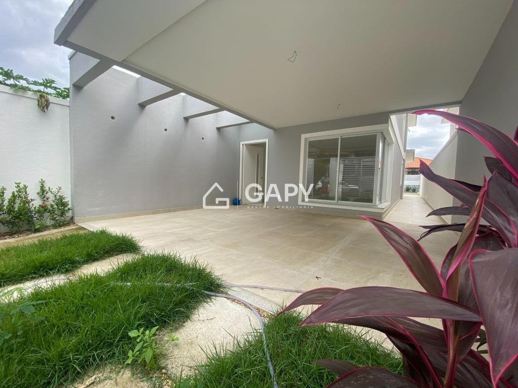 Casa de Condomínio à venda com 4 quartos, 177m² - Foto 1