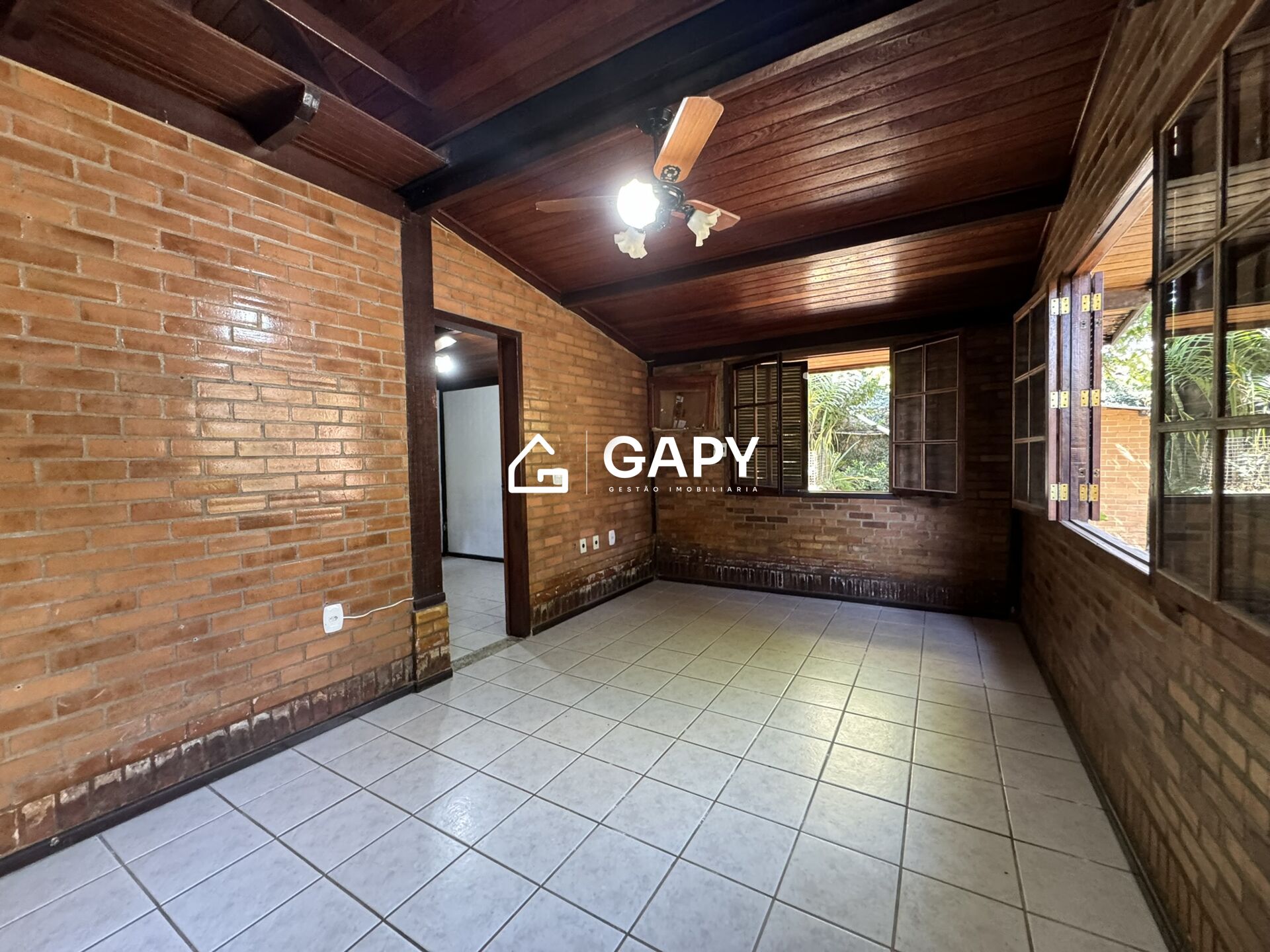 Casa à venda com 2 quartos, 195m² - Foto 6