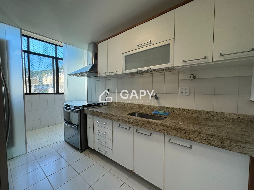 Apartamento à venda com 3 quartos, 189m² - Foto 22