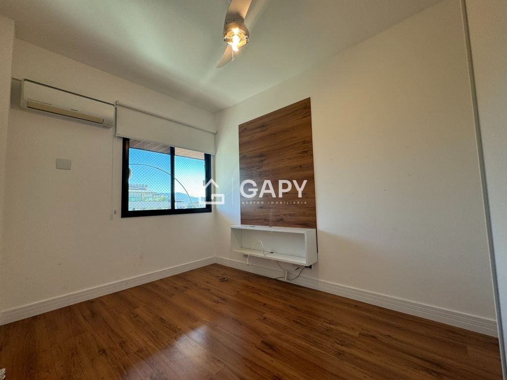 Apartamento à venda com 3 quartos, 189m² - Foto 19