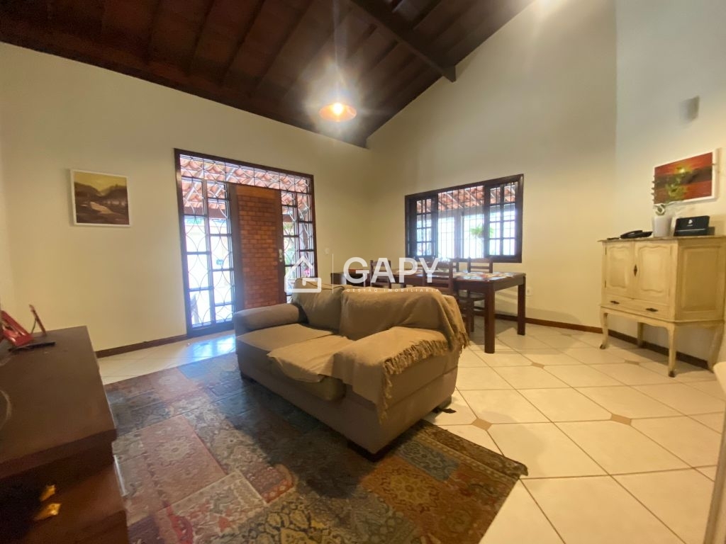 Casa à venda com 3 quartos, 156m² - Foto 8