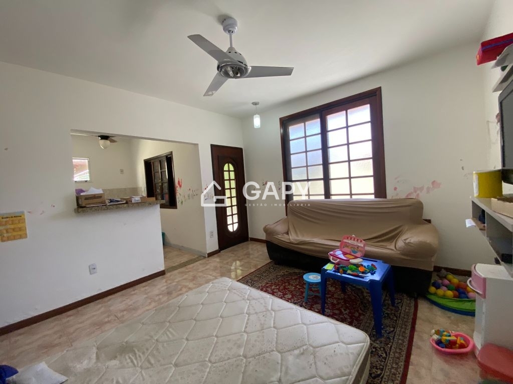 Casa à venda com 2 quartos, 250m² - Foto 8