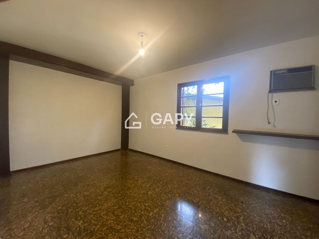 Casa de Condomínio à venda com 5 quartos, 350m² - Foto 12