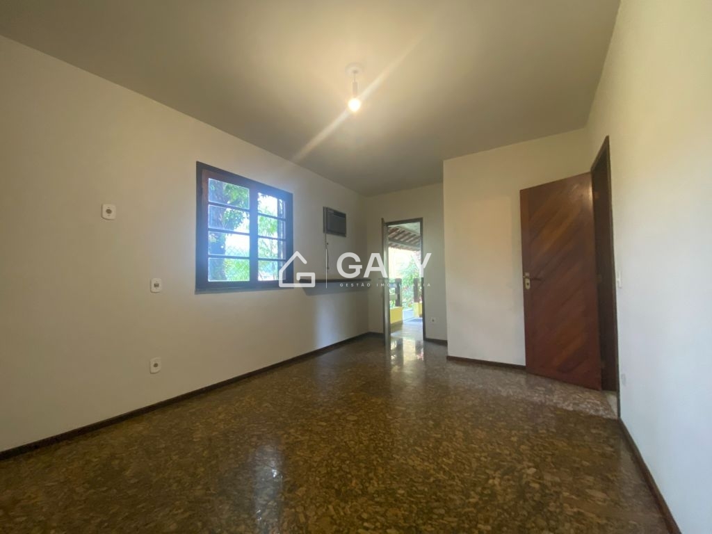 Casa de Condomínio à venda com 5 quartos, 350m² - Foto 13