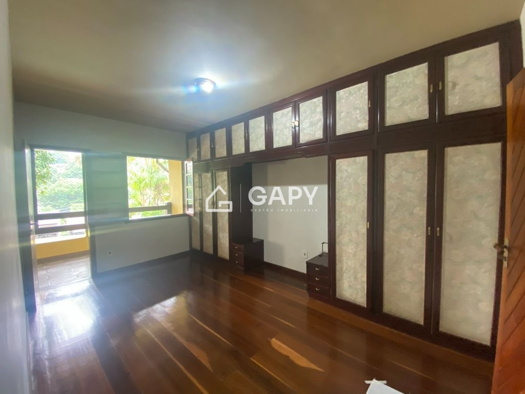 Casa de Condomínio à venda com 5 quartos, 350m² - Foto 25