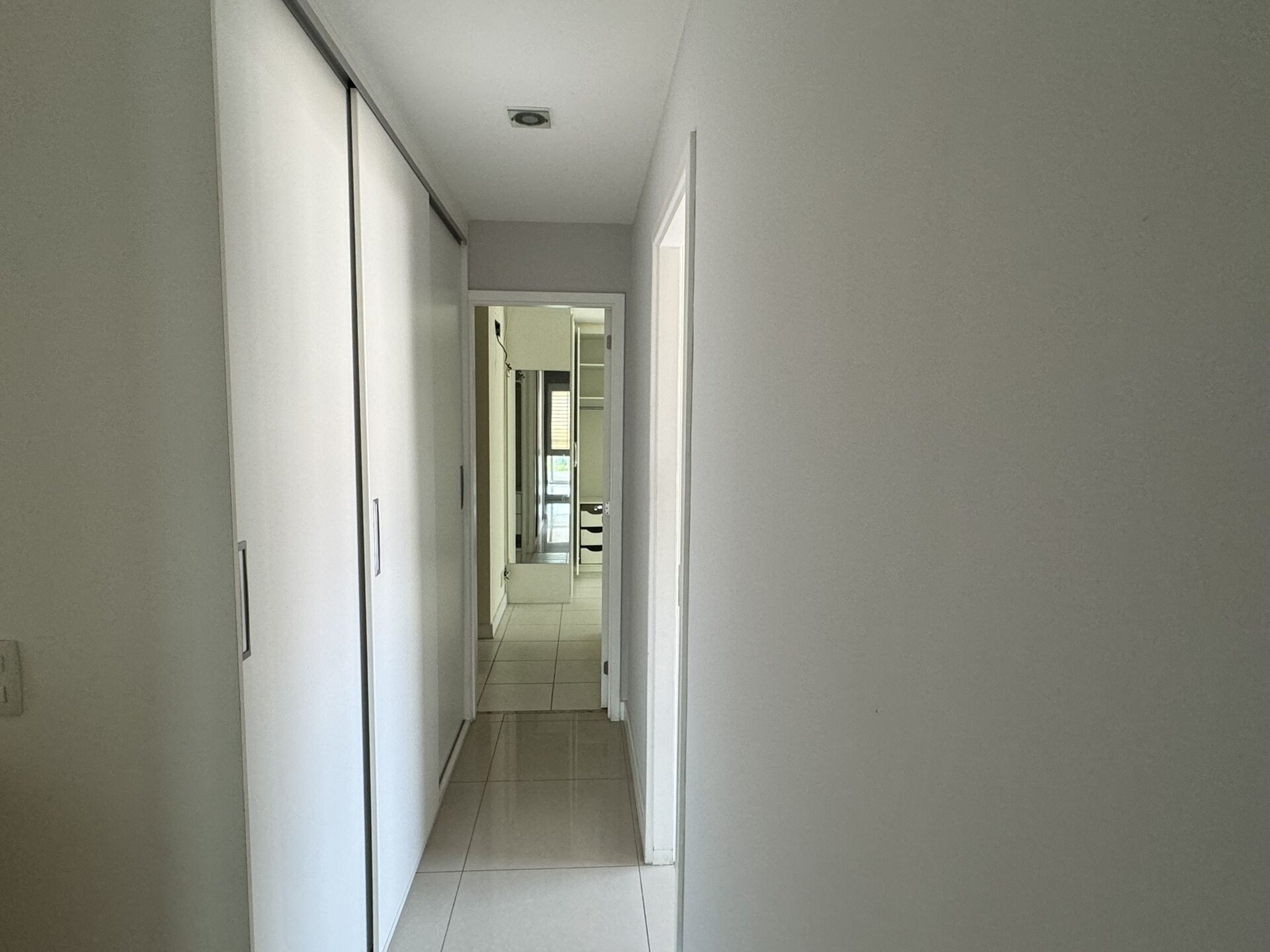 Apartamento à venda com 4 quartos, 142m² - Foto 13