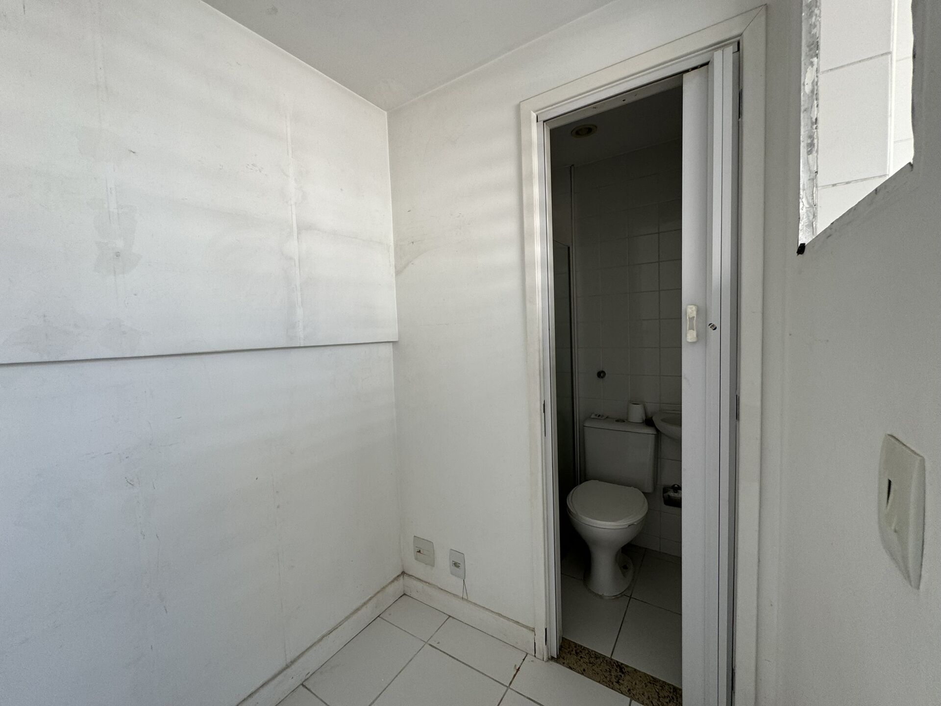 Apartamento à venda com 4 quartos, 142m² - Foto 29