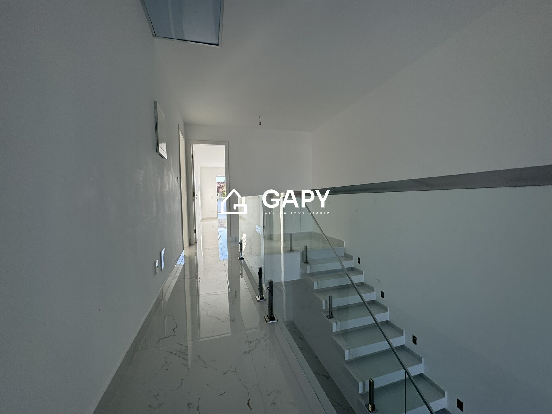 Casa à venda com 3 quartos, 213m² - Foto 11