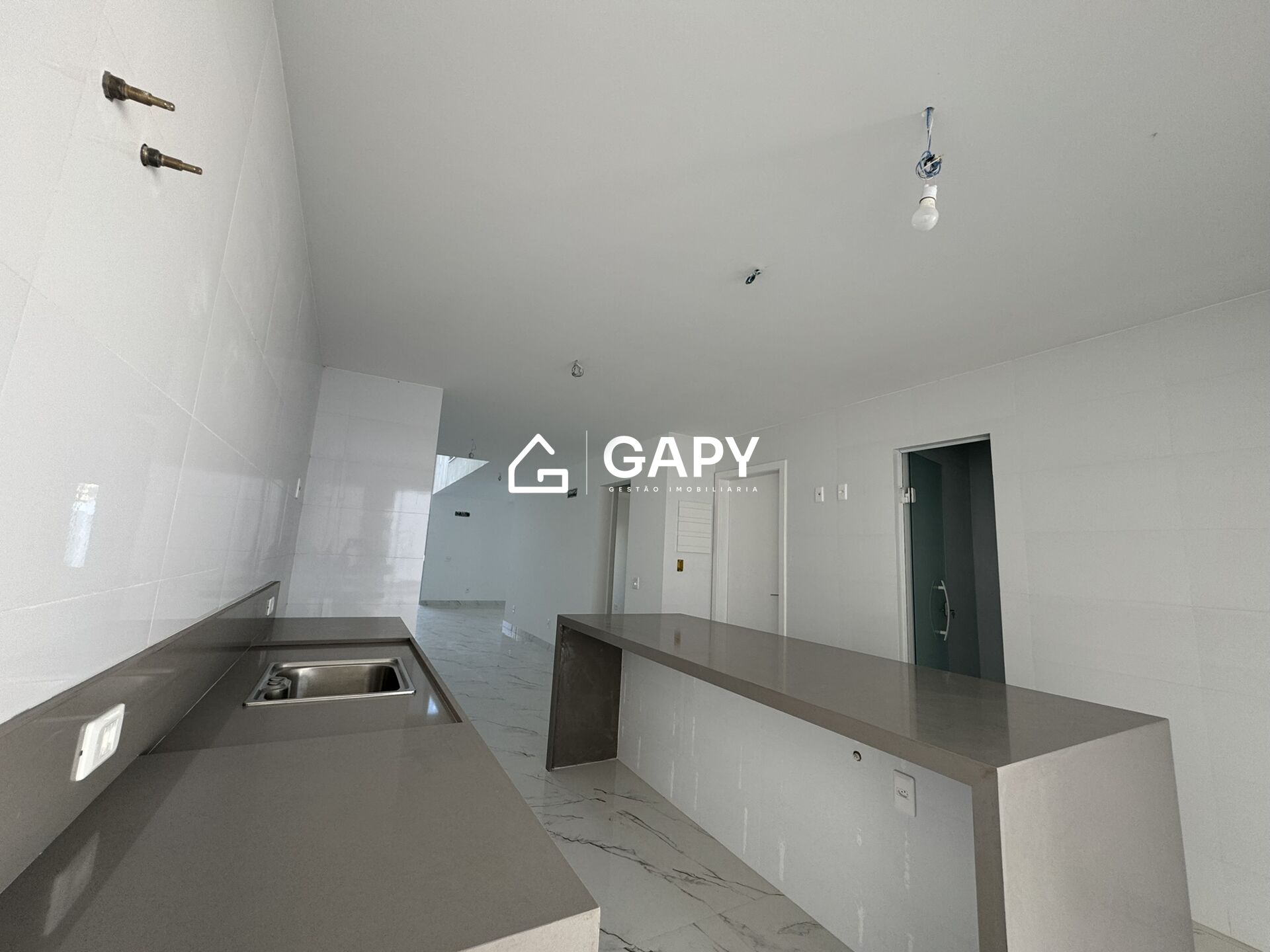 Casa à venda com 3 quartos, 213m² - Foto 26