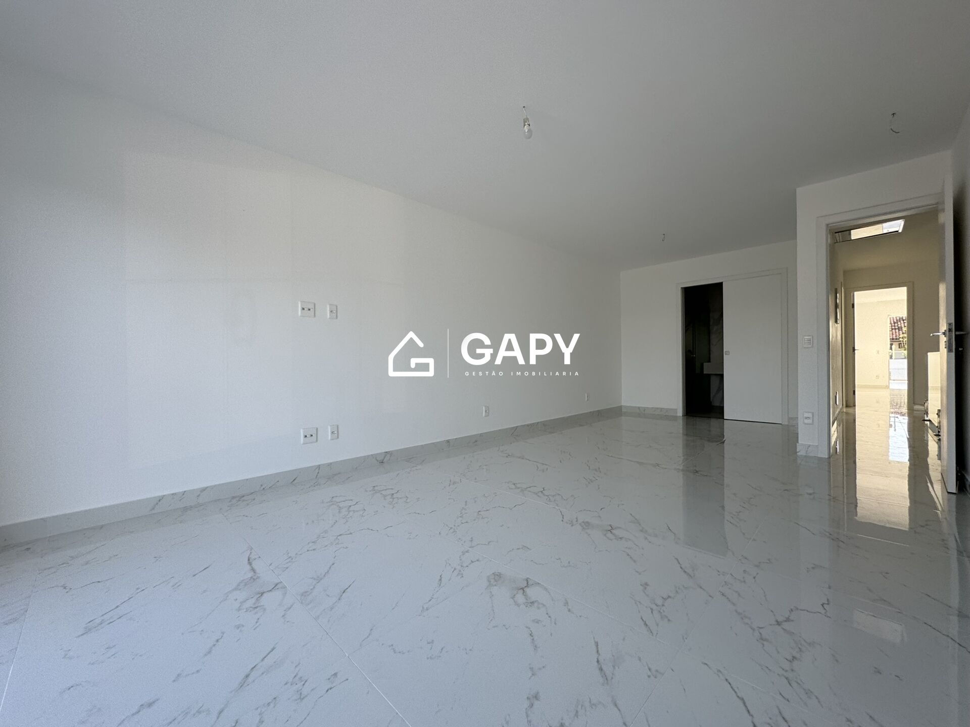 Casa à venda com 3 quartos, 213m² - Foto 13