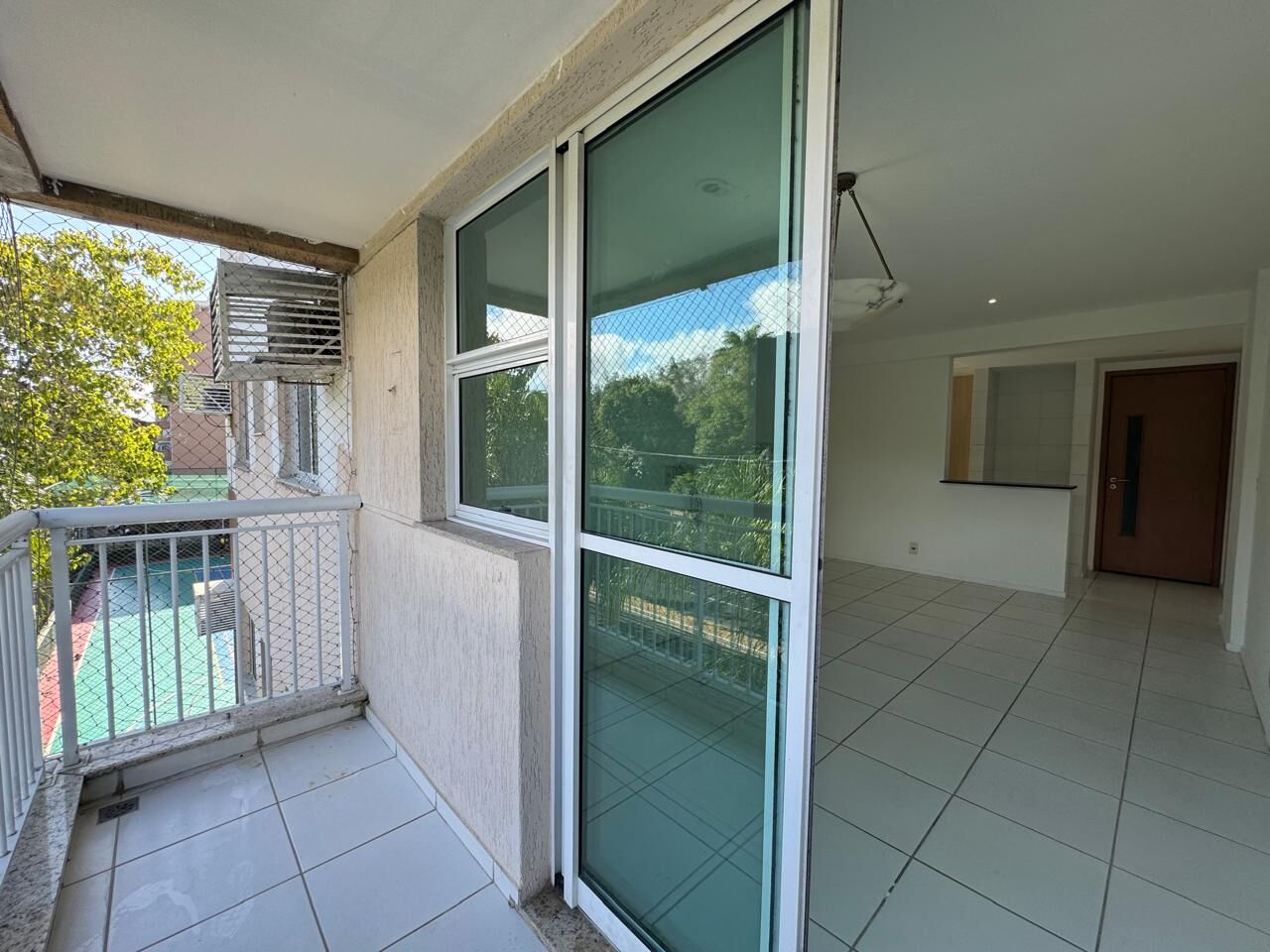 Apartamento à venda com 2 quartos, 69m² - Foto 3