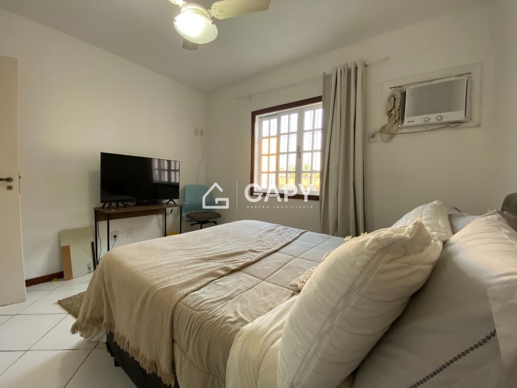 Casa à venda com 3 quartos, 153m² - Foto 14