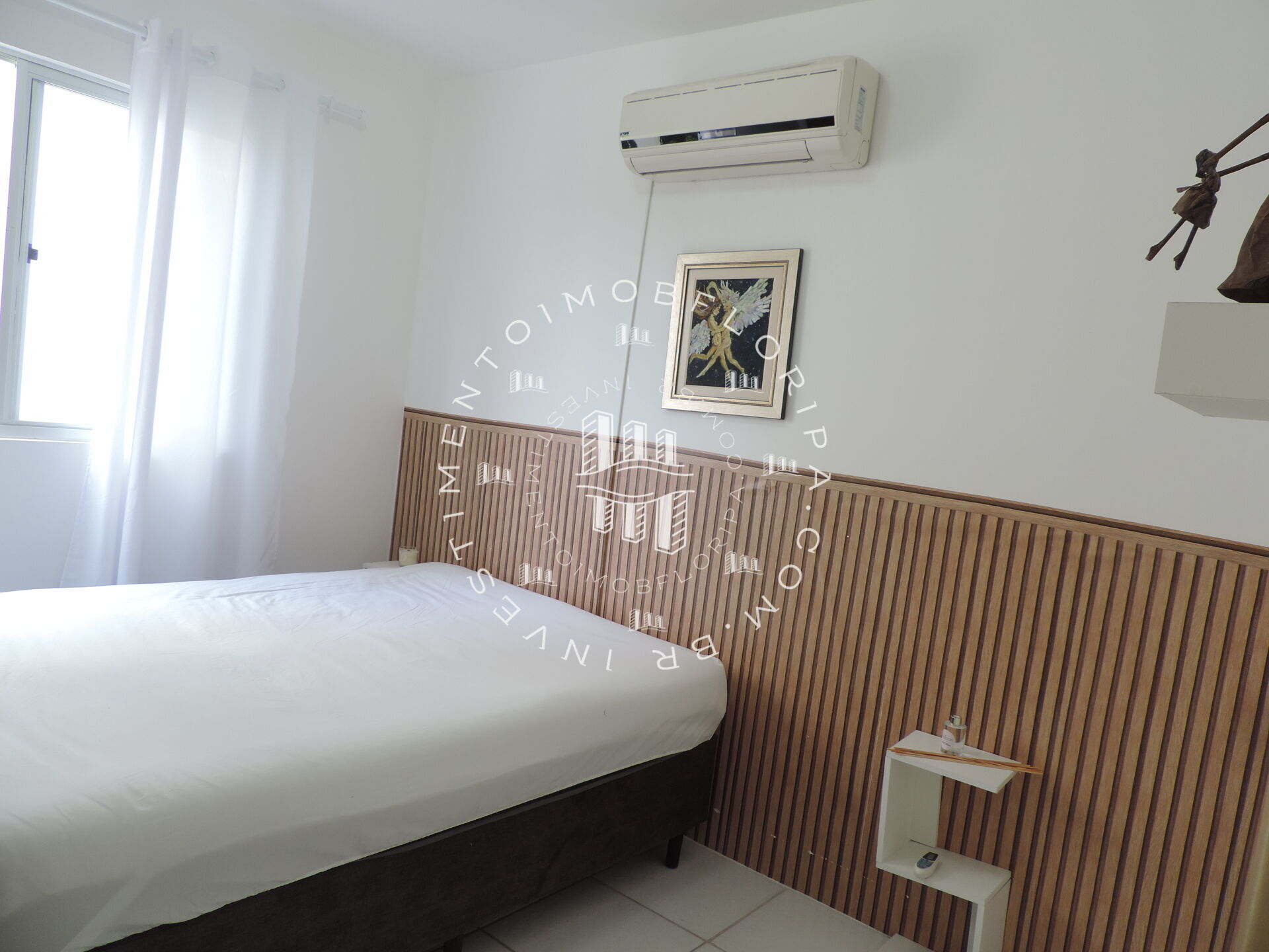 Apartamento à venda com 2 quartos, 64m² - Foto 2